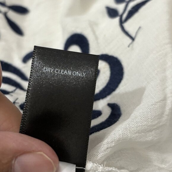 Torrid Gauze Embroidered Off Shoulder Blouse Top Women 3X White/ Blue - Picture 10 of 12